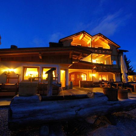 Rifugio La Para San Vigilio Di Marebbe Exterior photo