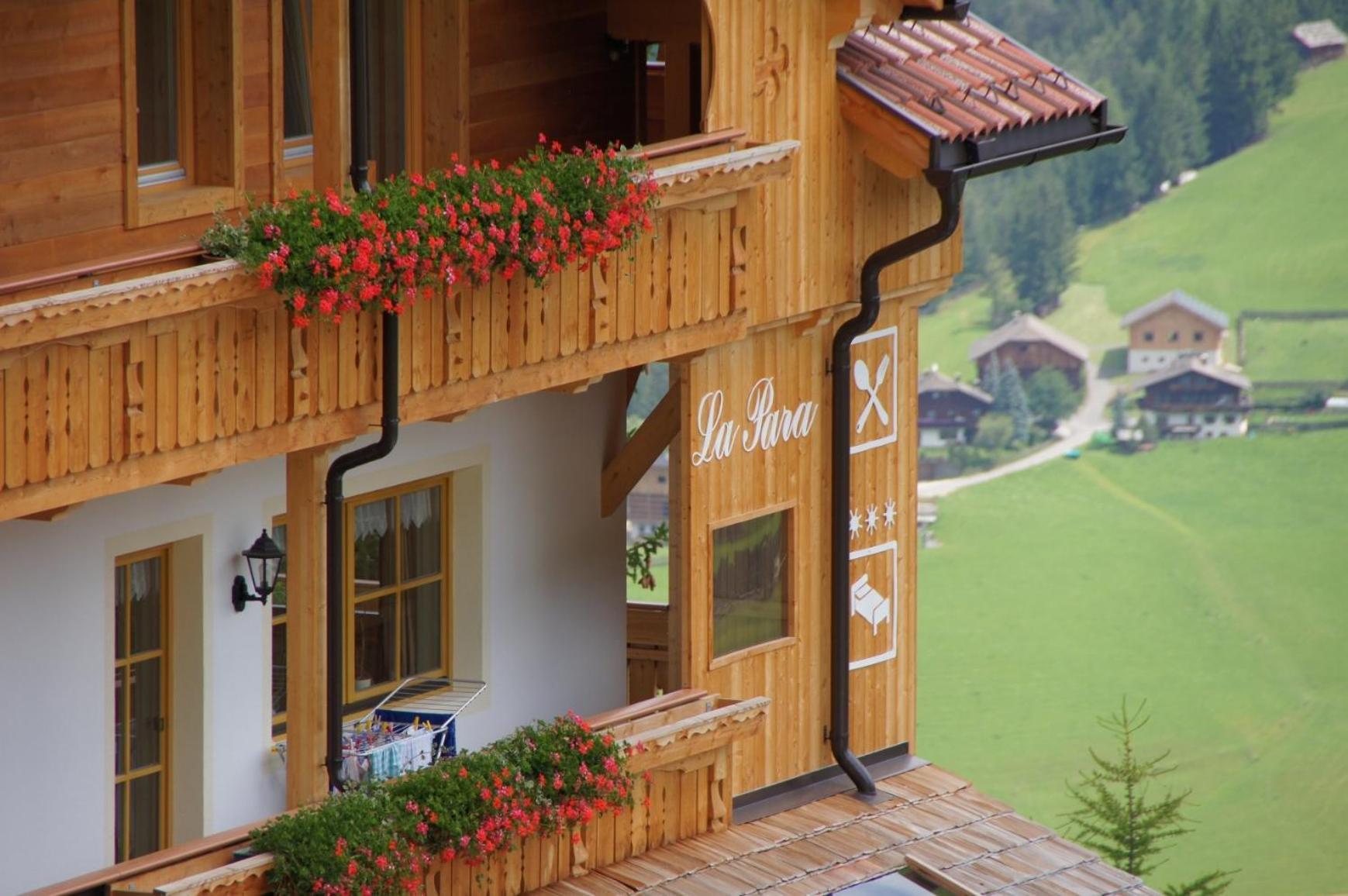 Rifugio La Para San Vigilio Di Marebbe Exterior photo